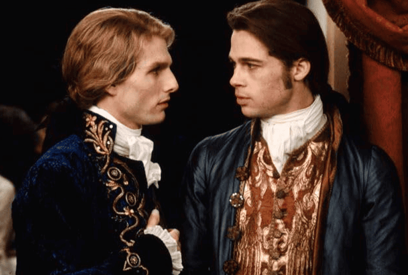 Lestad (Tom Cruise) e Louis (Brad Pitt) conversando no filme Entrevista com o Vampiro