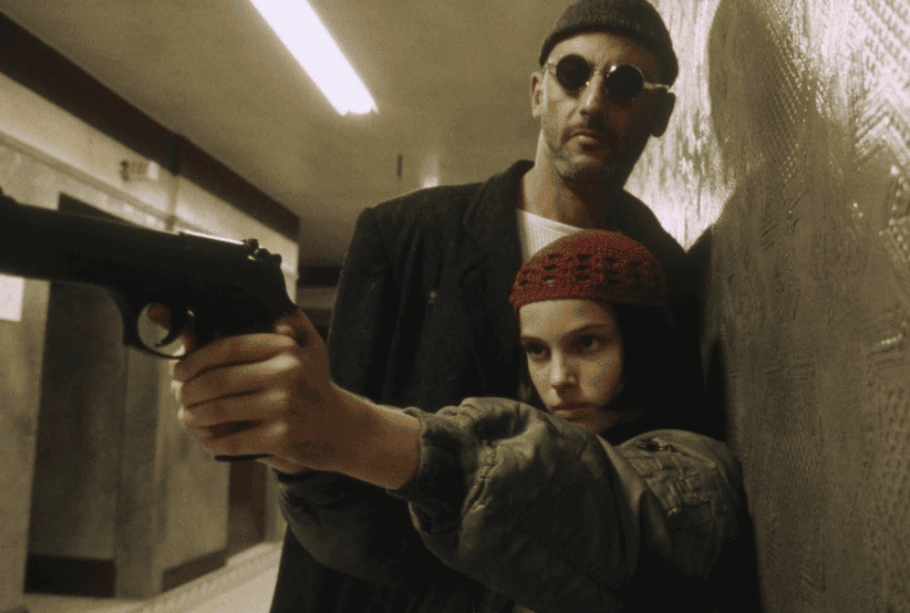 Jean Reno | Filme: O Profissional (1994). Em uma lista que reúne os personagens mais importantes dos anos 90.