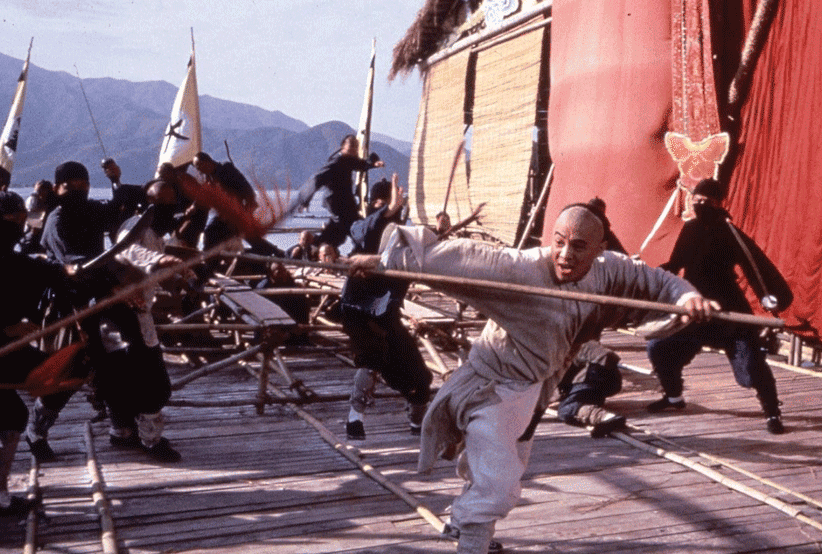 Jet Li em uma cena de ação no filme Era uma Vez na China, um dos clássicos em Efeitos especiais e visuais.