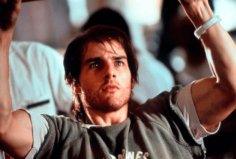Tom cruise no filme Nascida em 4 de Julho. Em uma lista com os filmes de Tom Cruise.