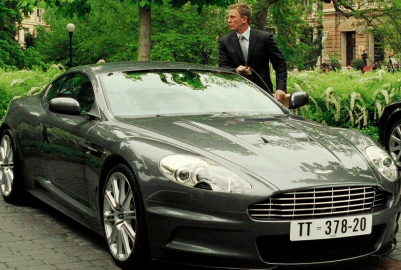 Imagem do carro Aston Martin DBS.Um dos carros mais desejados do cinema