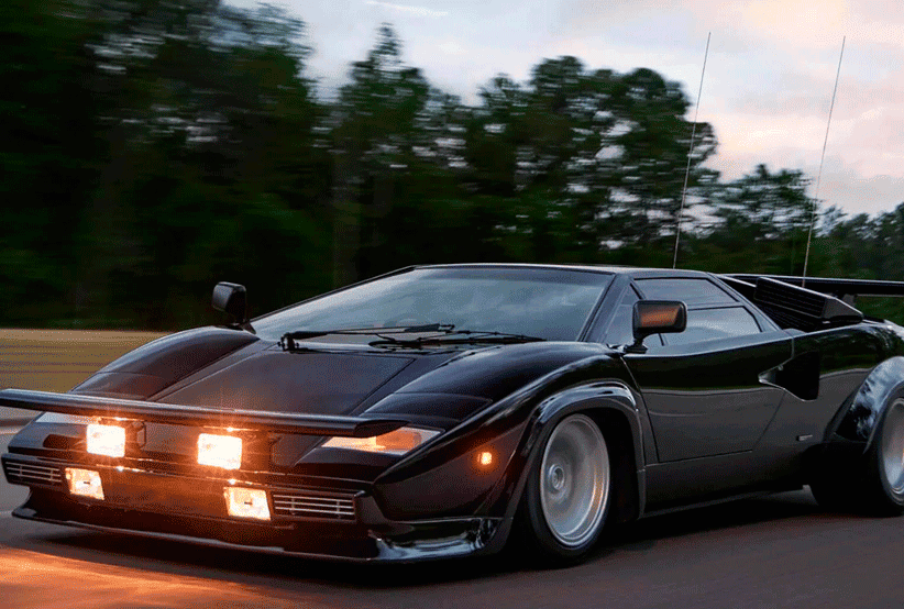 Imagem do carro Lamborghini Countach.Um dos carros mais desejados do cinema