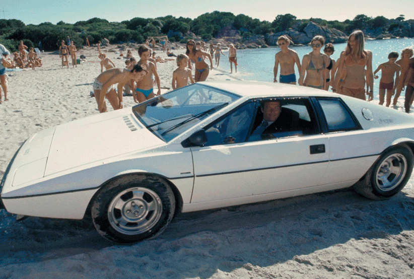 Imagem do carro Lotus Espirit Turbo.Um dos carros mais desejados do cinema