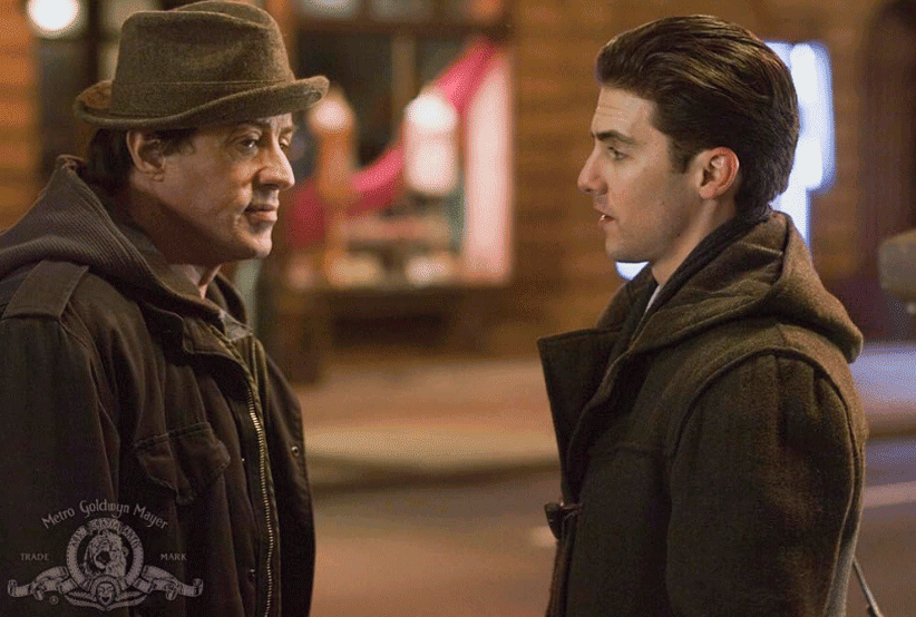Sylvester Stallone como Rocky, em um dos momentos mais poderosos do filme Rocky Balboa