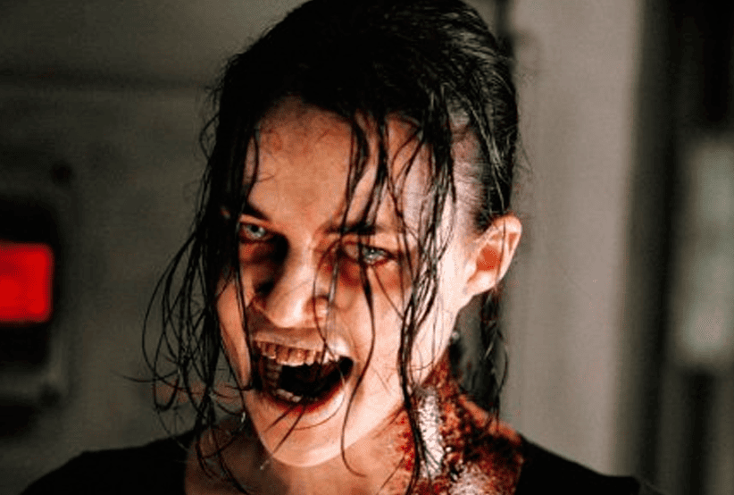Resident Evil: O Hóspede Maldito (2002), um dos melhores Filmes de Zumbis do Cinema