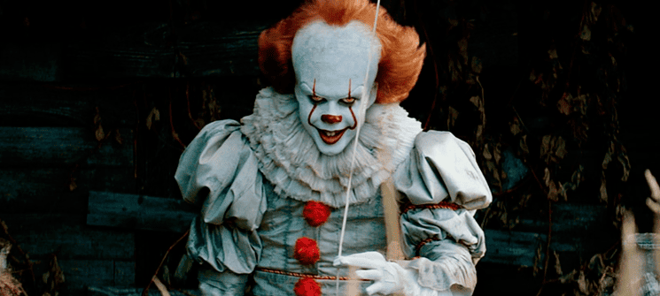 O palhaço demoníaco Pennywise. Os verdadeiros monstros do cinema