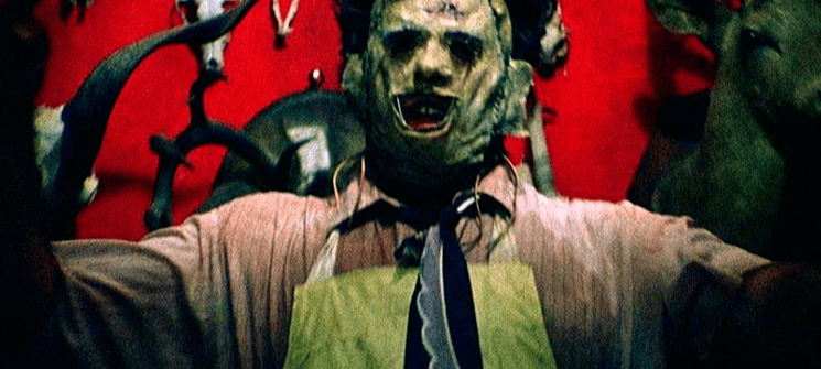 A simplicidade assustadora do personagem Leatherface. Os verdadeiros monstros do cinema