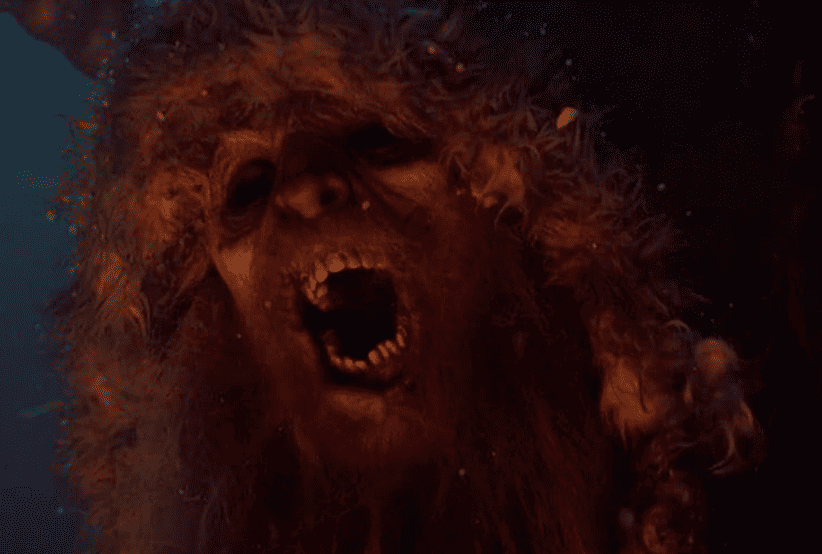 Max (Emjay Anthony) no filme Krampus: O Terror do Natal (2015). Em uma lista dos melhores filmes de natal.