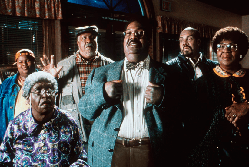 Eddie Murphy e Jamal Mixon em O Professor Aloprado 2. Em uma lista que reúne os melhores filmes de Eddie Murphy.