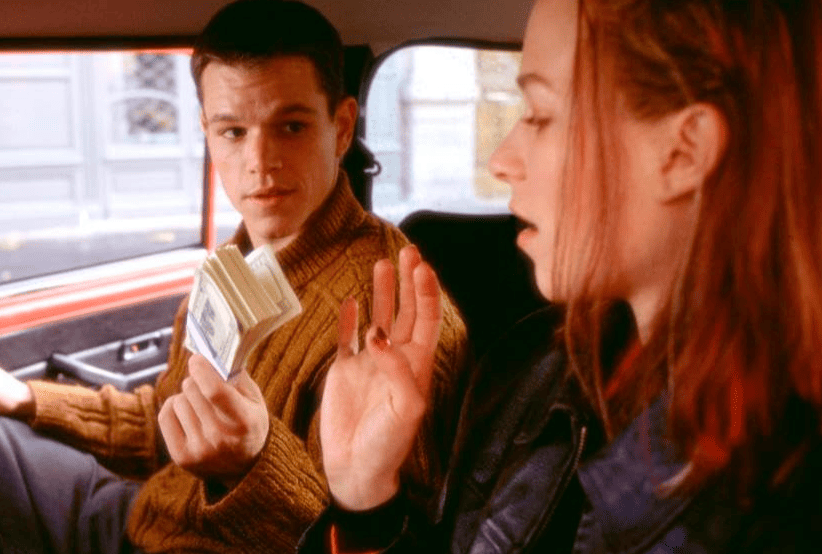 Matt Damon em A Identidade Bourne. Guia que reune todos os filmes da franquia Jason Bourne.