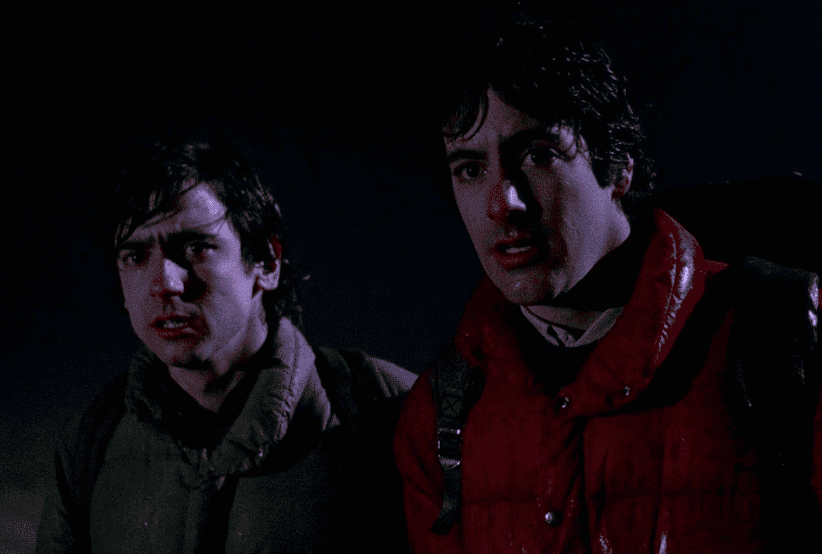 Os atores David Naughton e Griffin Dunne. Em uma lista que reune 15 curiosidades sobre Um Lobisomem Americano em Londres.
