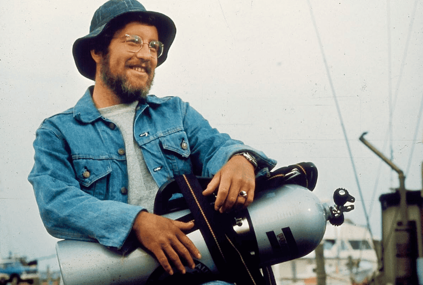 Richard Dreyfuss como Matt Hooper no filme tubarão (1975)