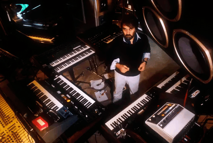 A trilha sonora de Blade Runner: quando Vangelis deu alma a um futuro decadente